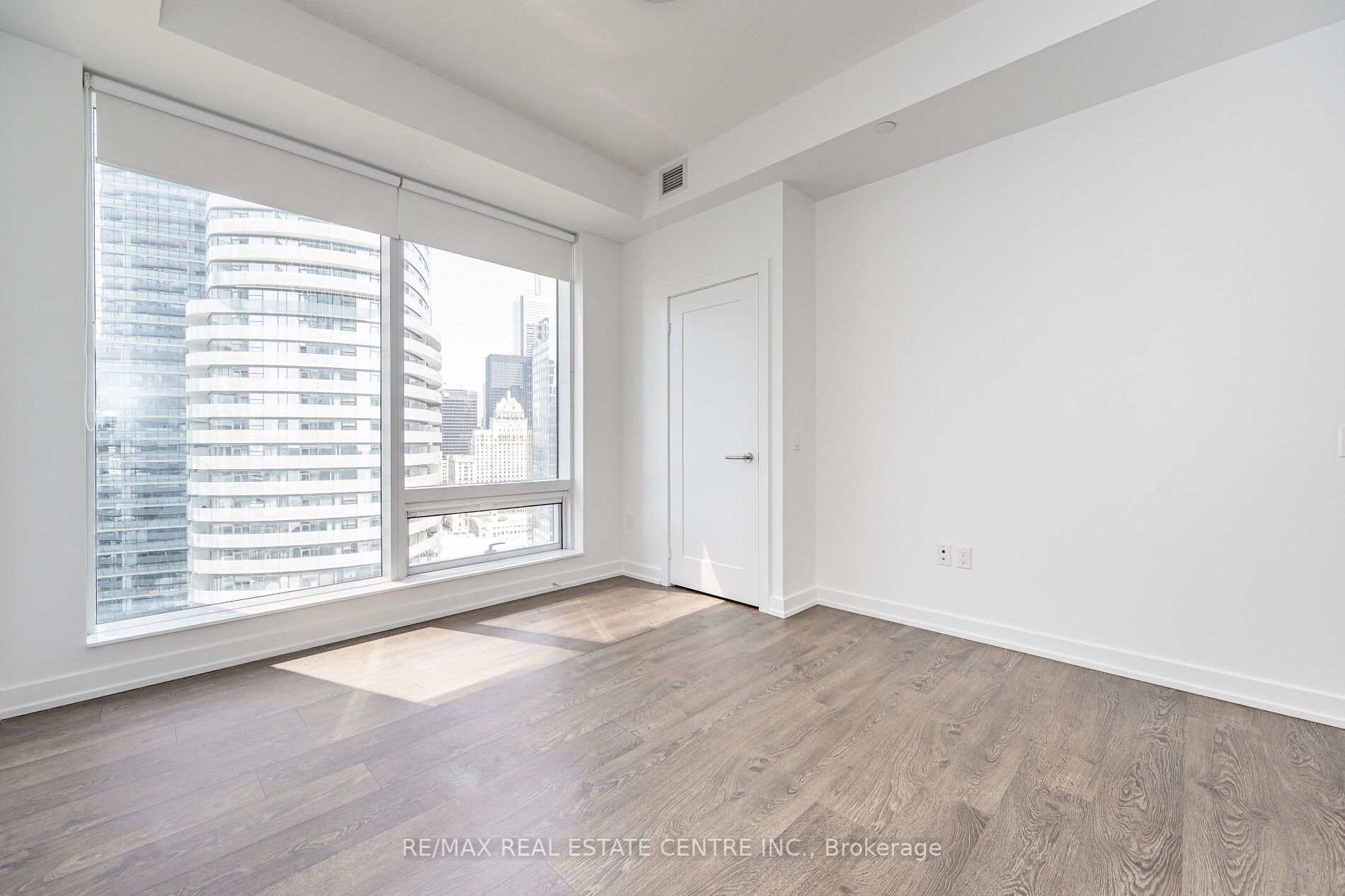 10 York St, #2803