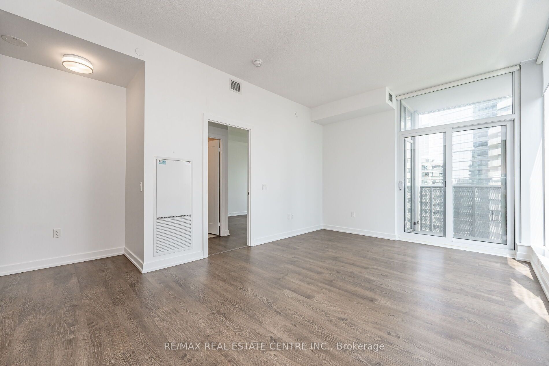 10 York St, #2803