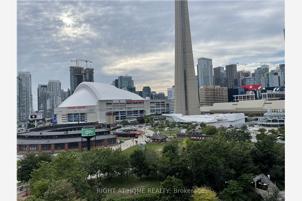 25 Lower Simcoe St, Toronto