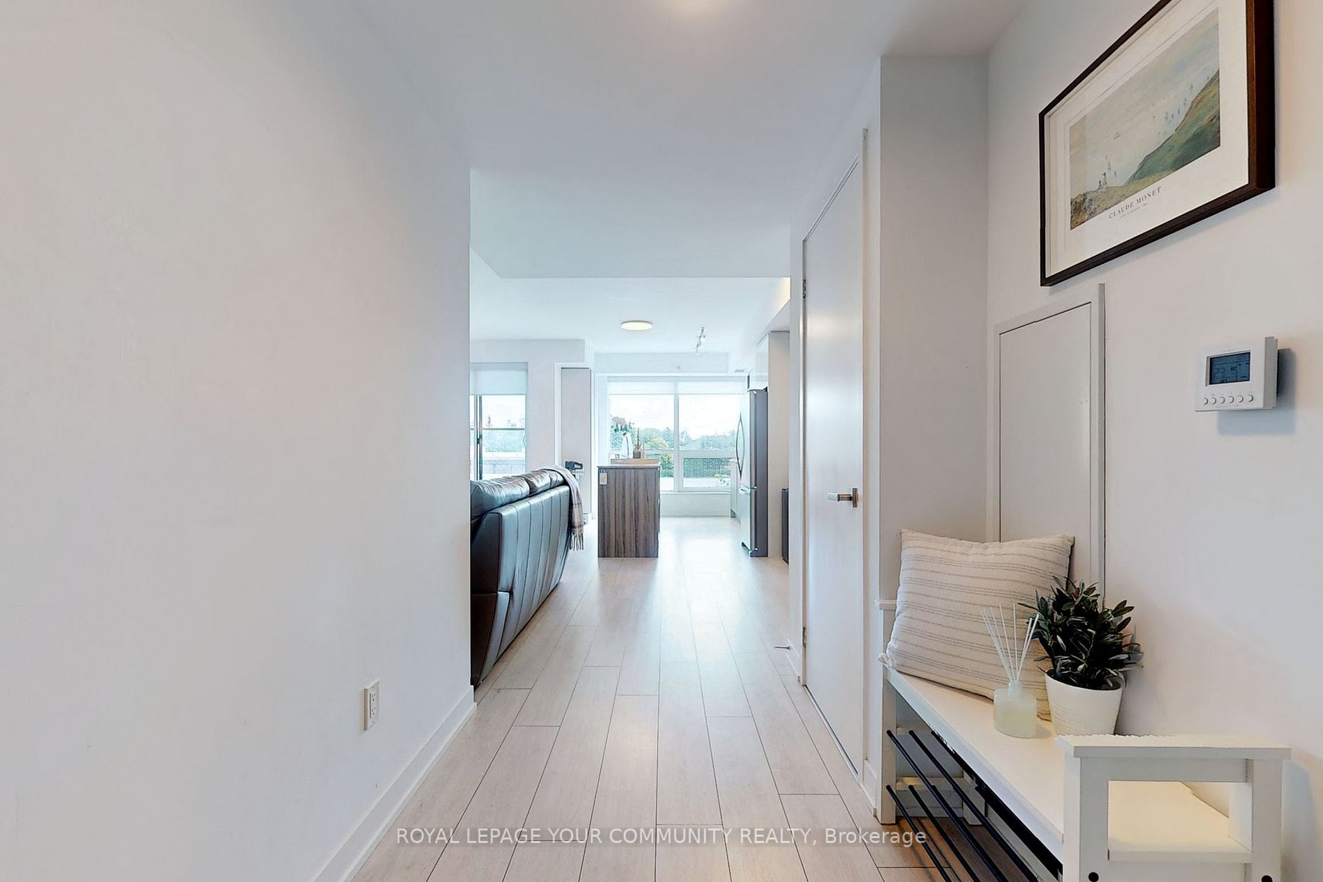 31 Tippett Rd, #215
