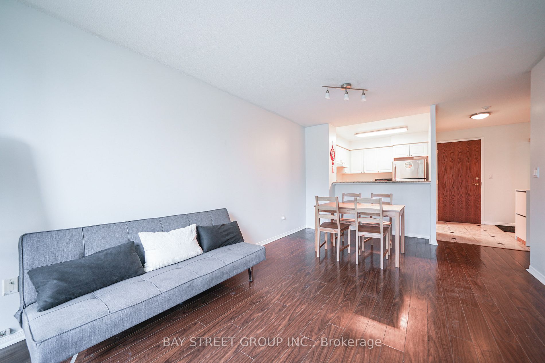 18 Pemberton Ave, #106