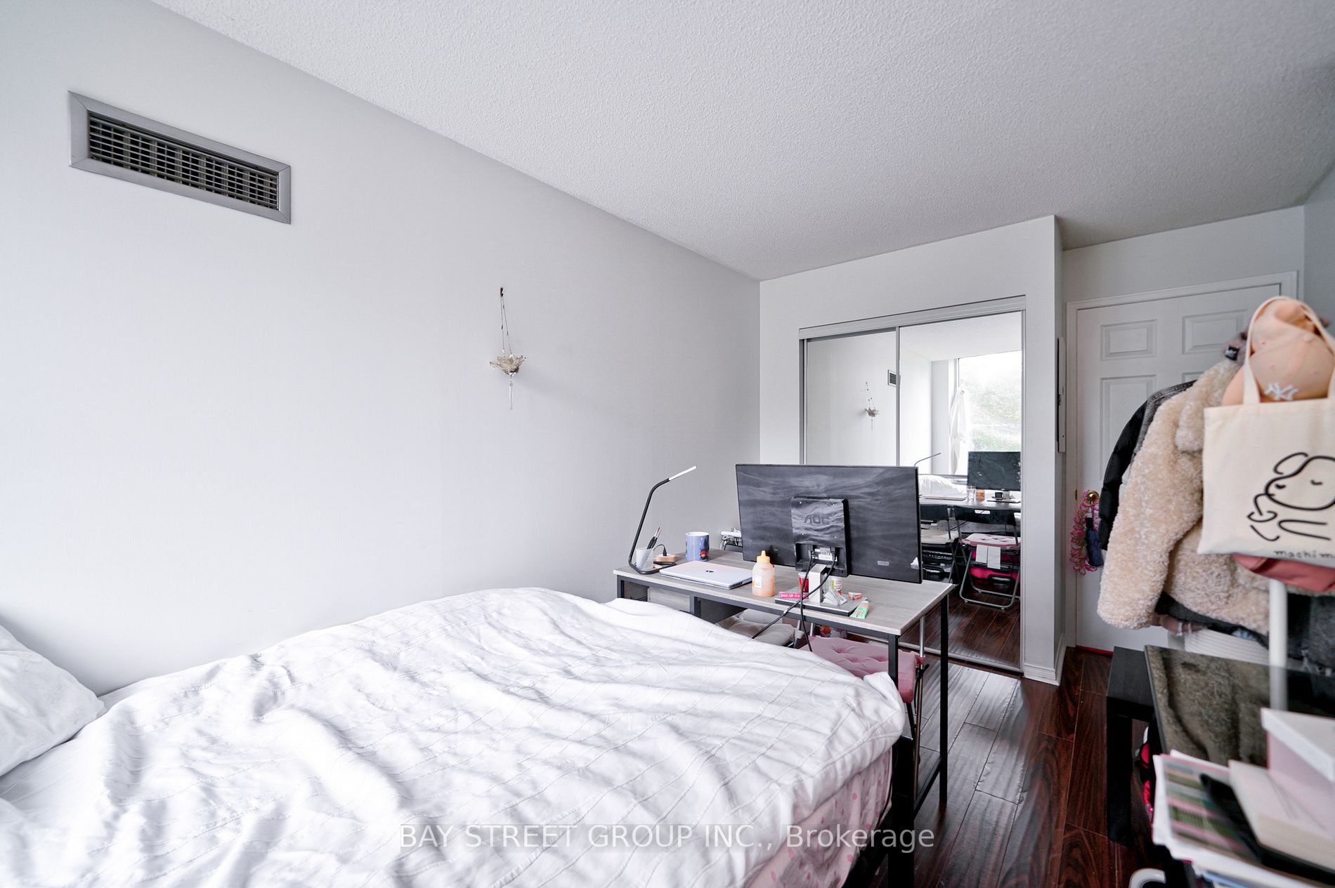 18 Pemberton Ave, #106
