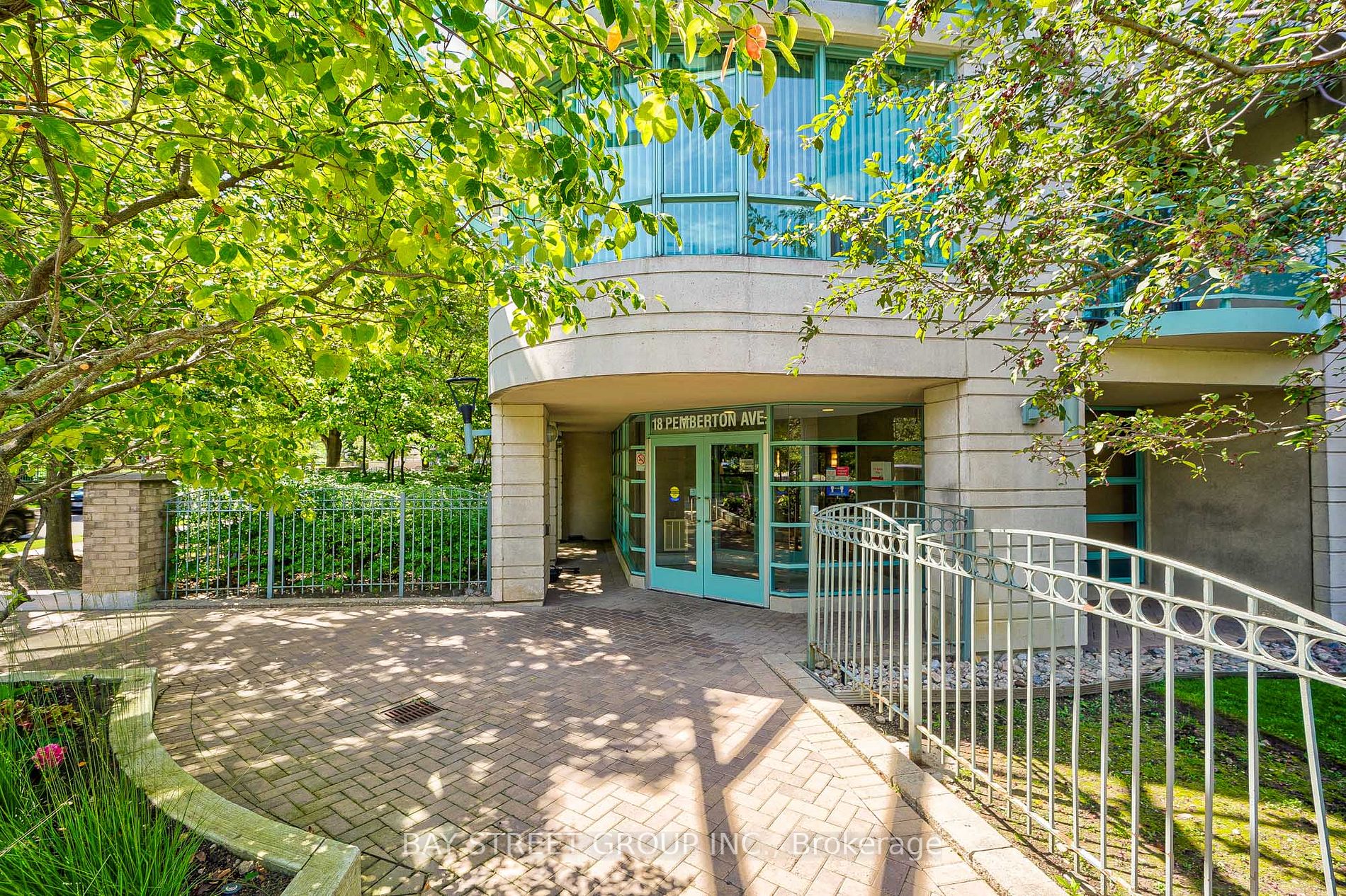 18 Pemberton Ave, #106