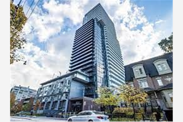 101 Erskine Ave, Toronto
