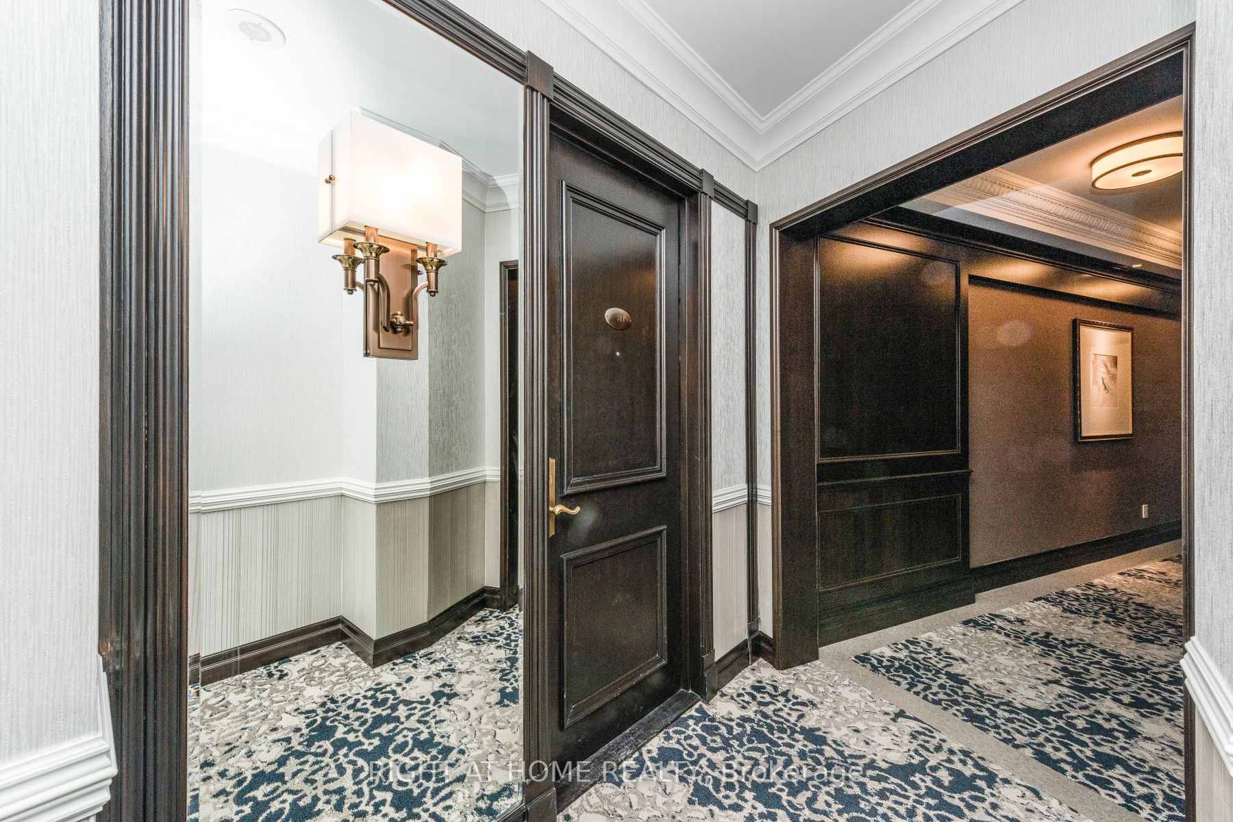 10 Old York Mills Road, #511