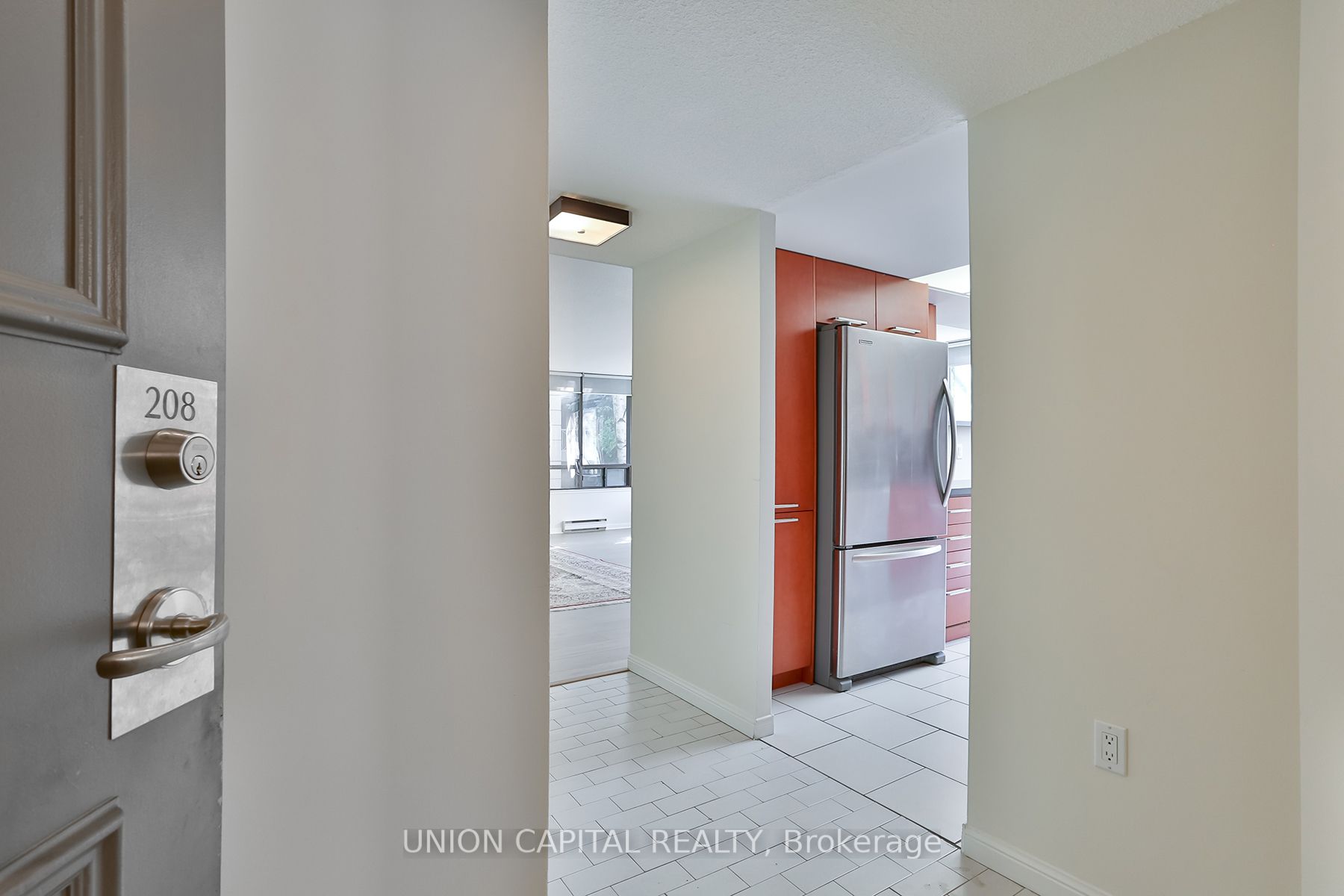 245 The Donway W, #208