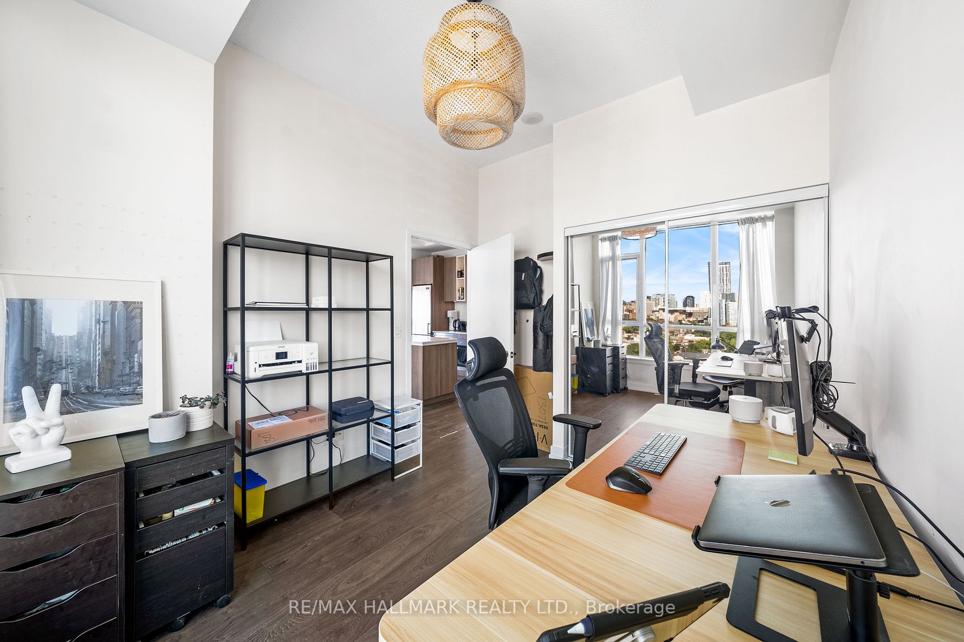 200 Sackville St, #1307