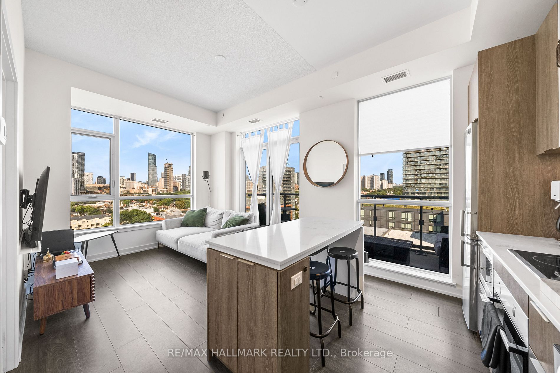 200 Sackville St, #1307