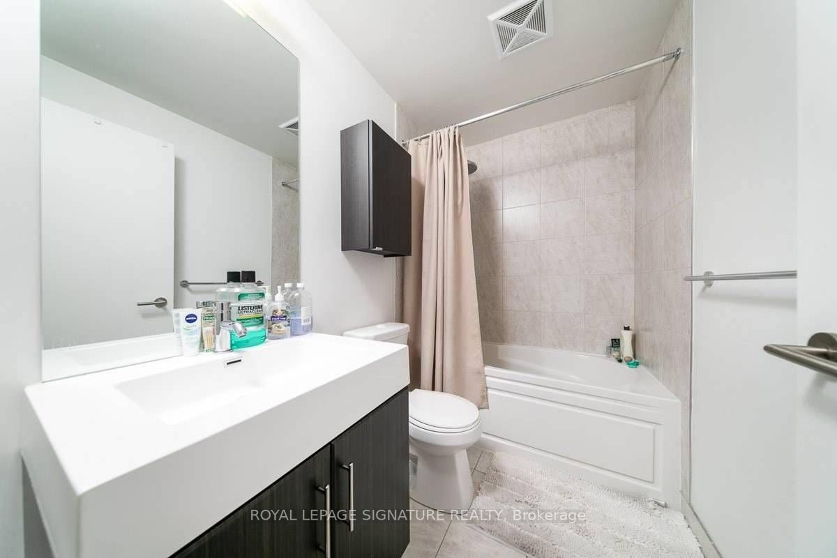 160 Vanderhoof Ave, #203