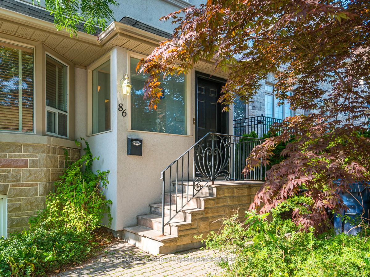 86 Dunblaine Ave
