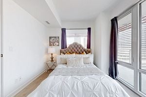 18 Maitland Terr, #1110