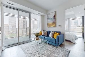 18 Maitland Terr, #1110