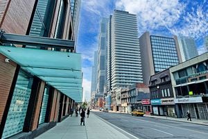 18 Maitland Terr, #1110