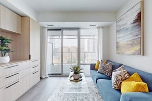 18 Maitland Terr, #1110