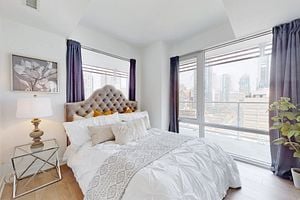 18 Maitland Terr, #1110