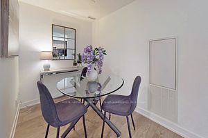 18 Maitland Terr, #1110