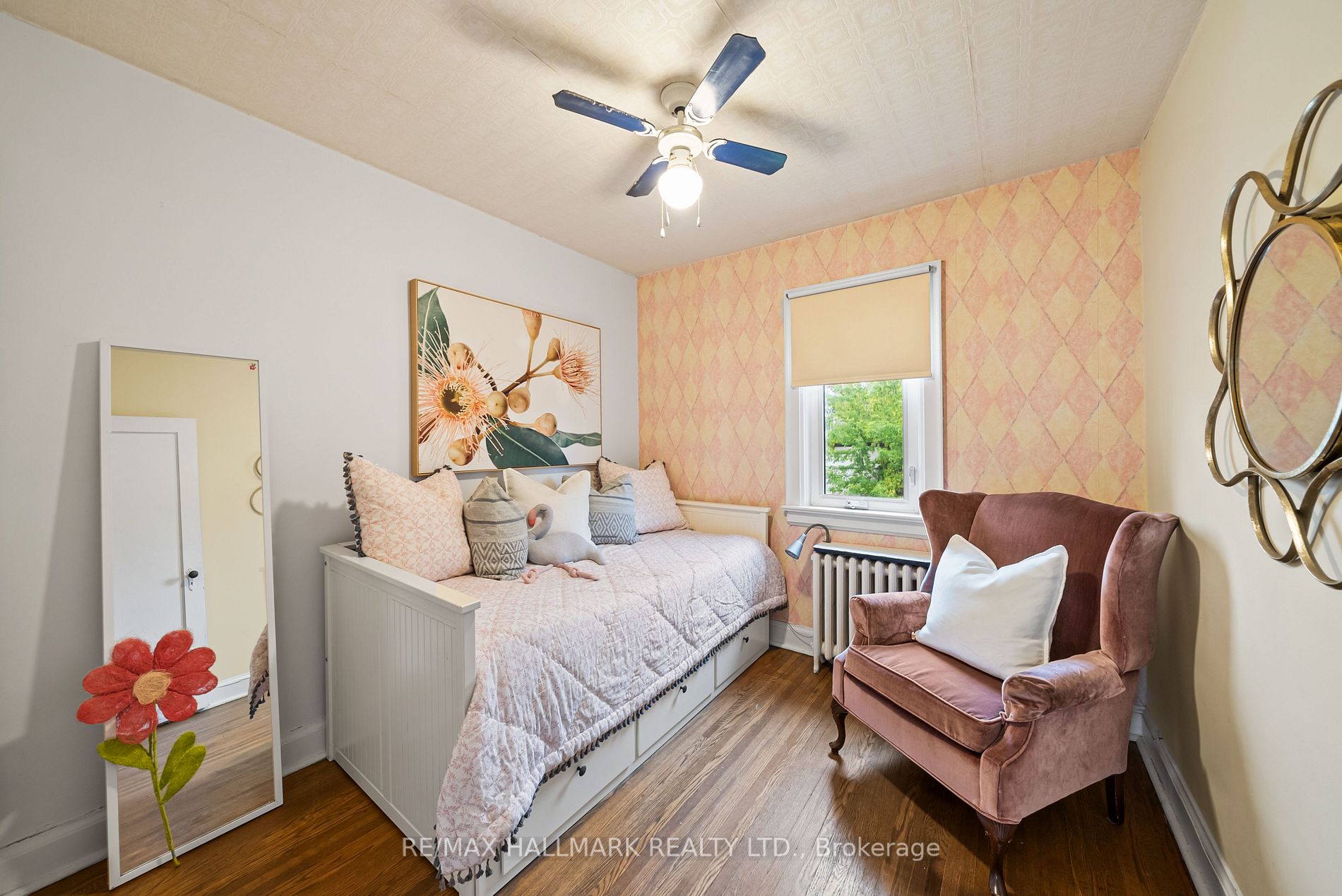 216 Brooke Ave