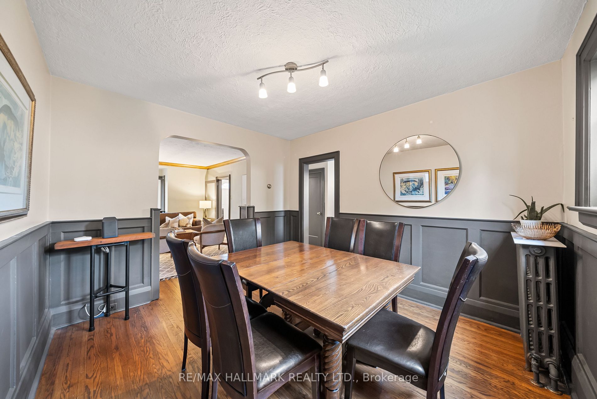 216 Brooke Ave