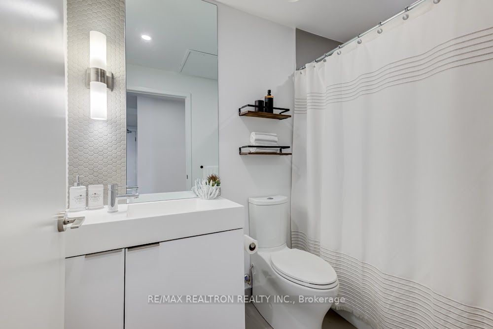 33 Helendale Avenue, #2905