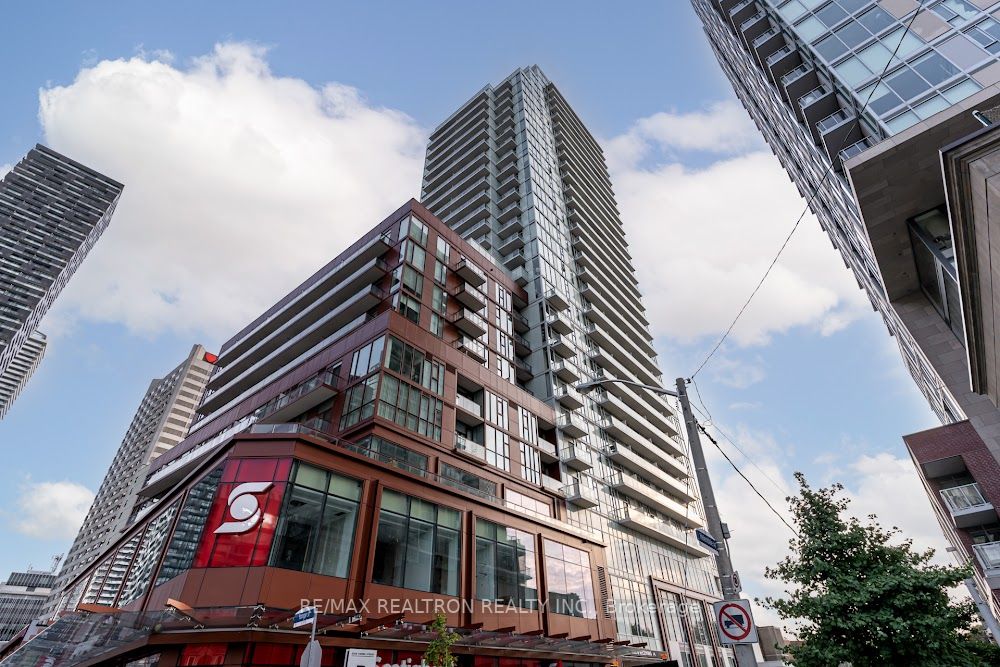 33 Helendale Avenue, #2905