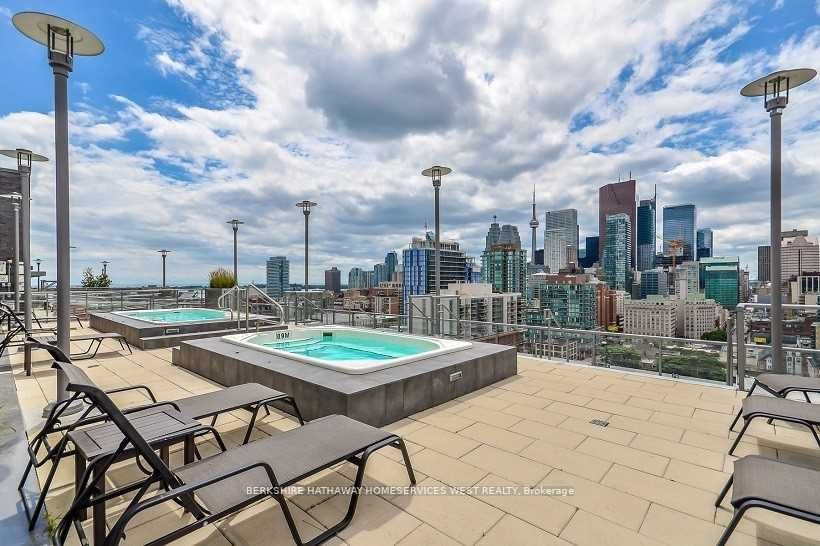 320 Richmond St E, #1410