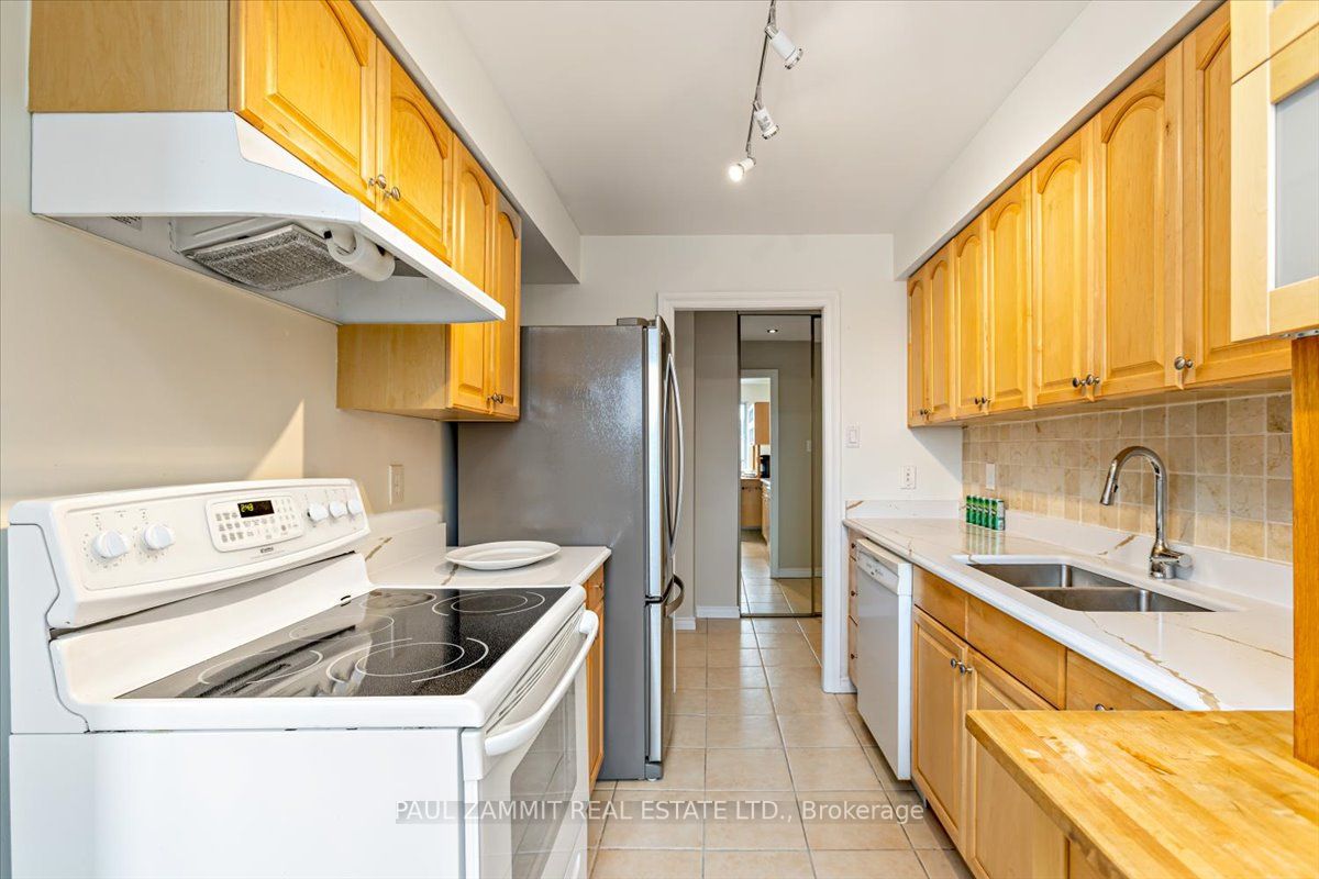 4001 Don Mills Rd, #243