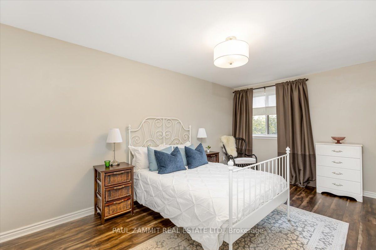 4001 Don Mills Rd, #243