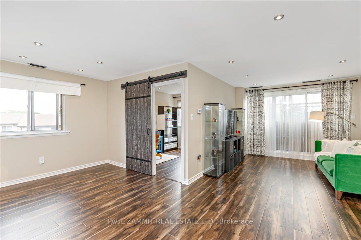 4001 Don Mills Rd, #243