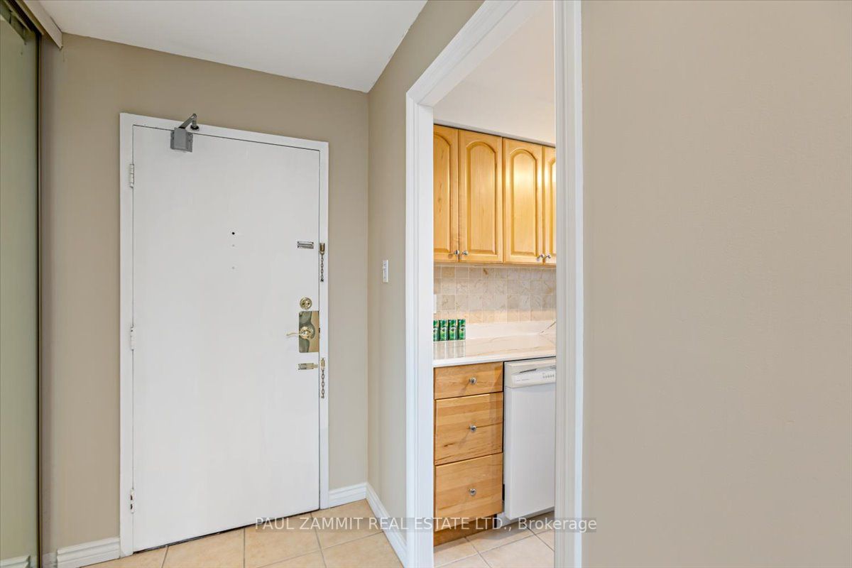 4001 Don Mills Rd, #243