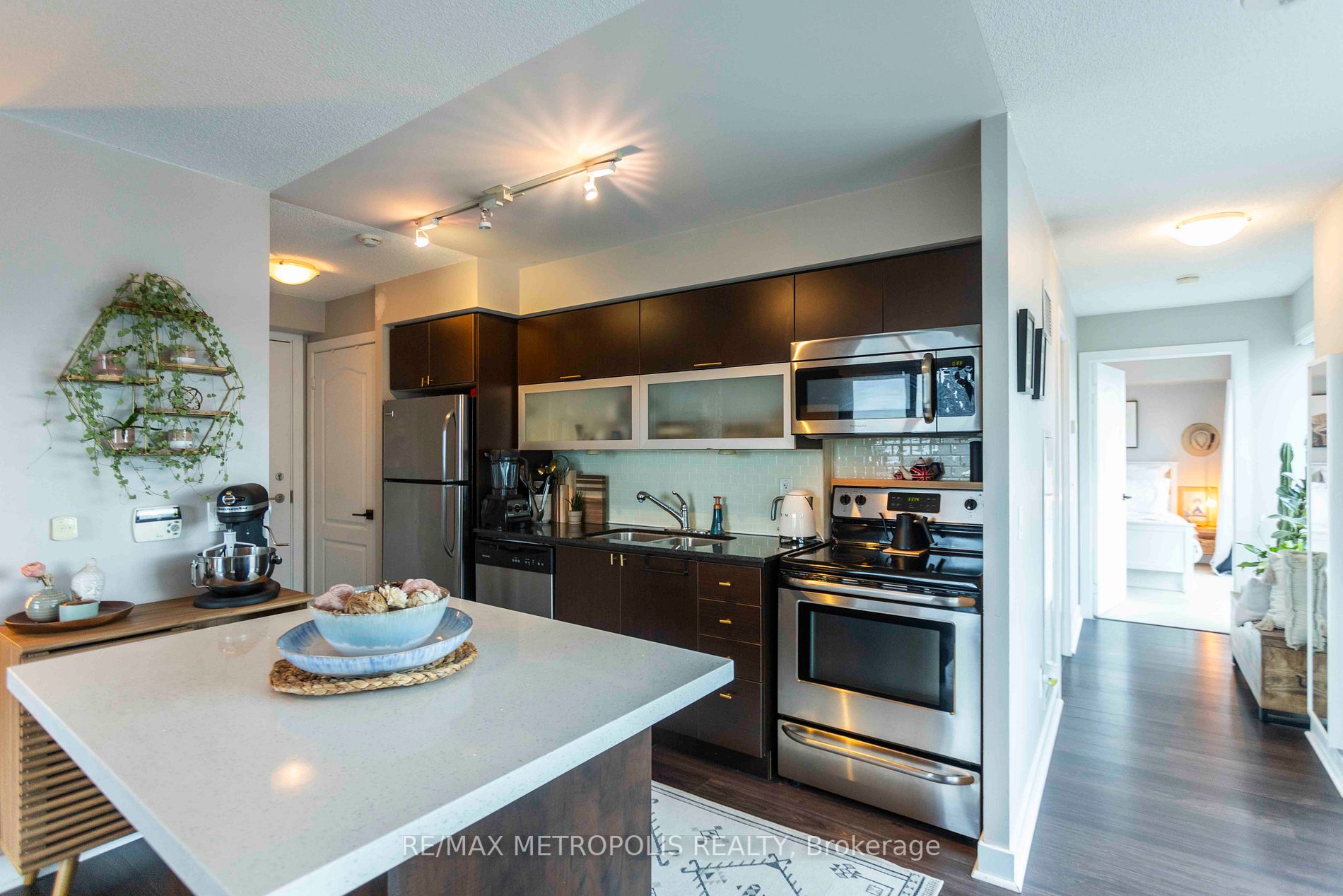 100 Western Battery Rd, #1802
