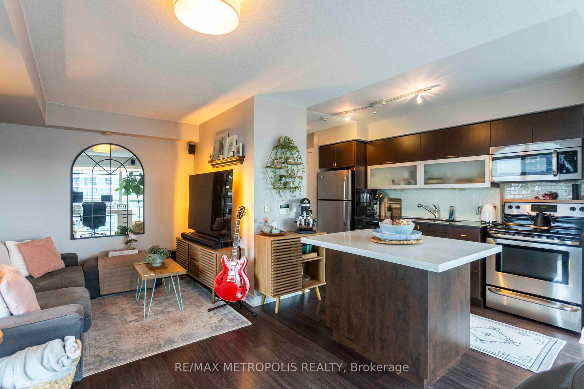 100 Western Battery Rd, #1802
