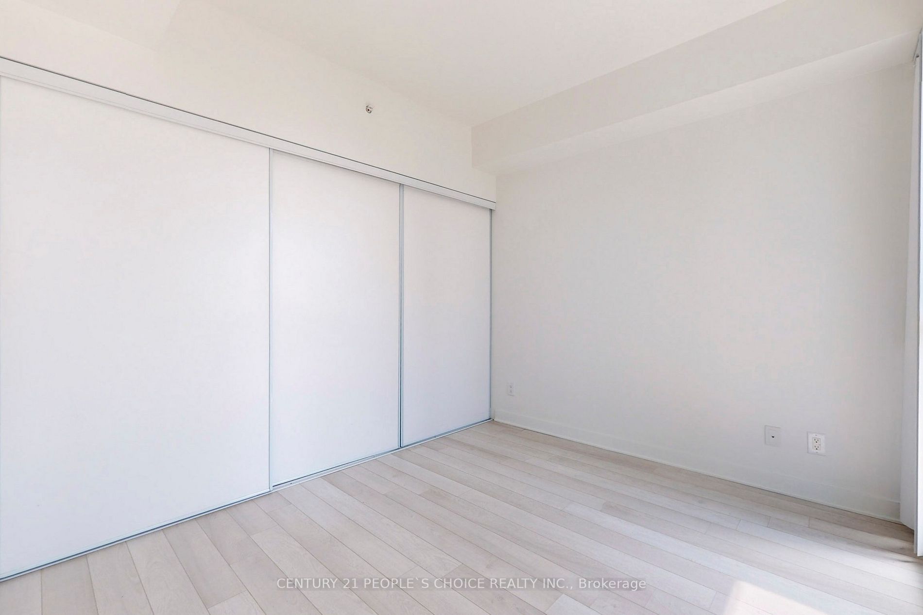 290 Adelaide St W, #3301