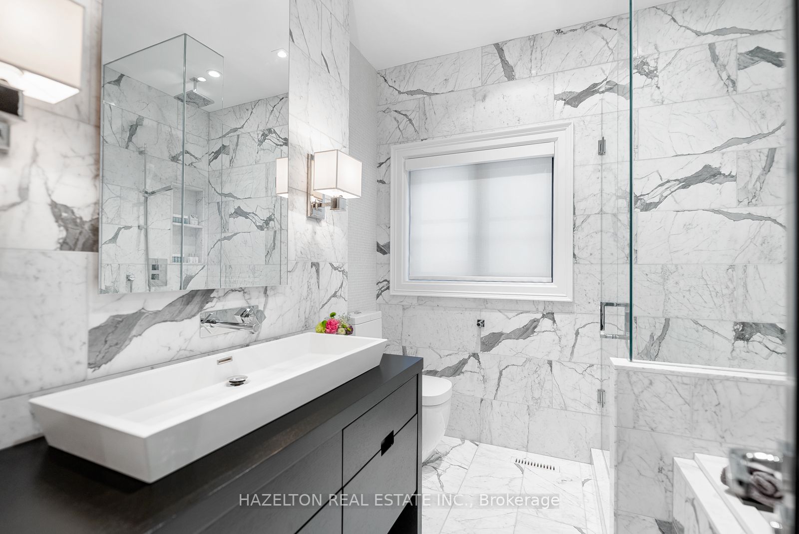 521 Spadina Rd