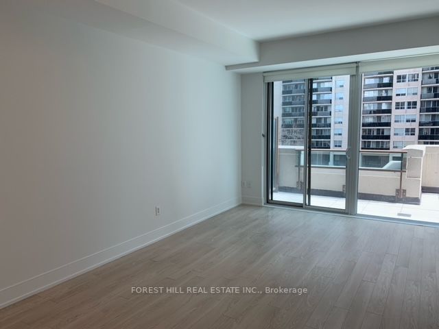 310 Tweedsmuir Ave, #406
