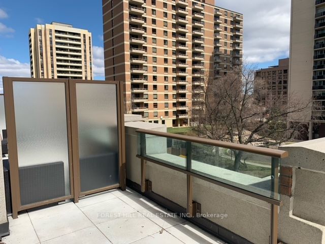 310 Tweedsmuir Ave, #406
