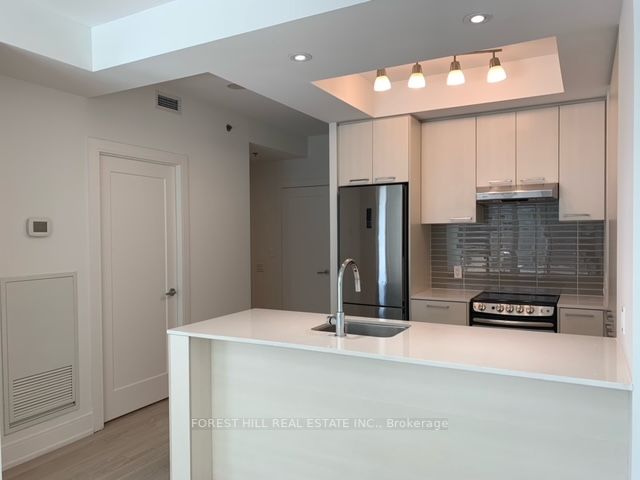 310 Tweedsmuir Ave, #406