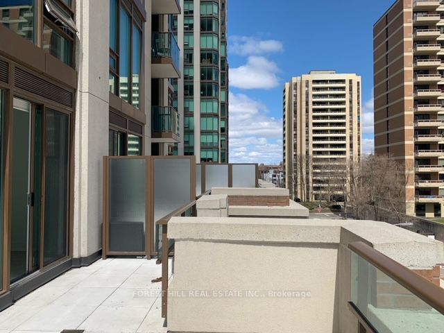 310 Tweedsmuir Ave, #406