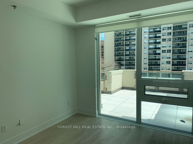 310 Tweedsmuir Ave, #406