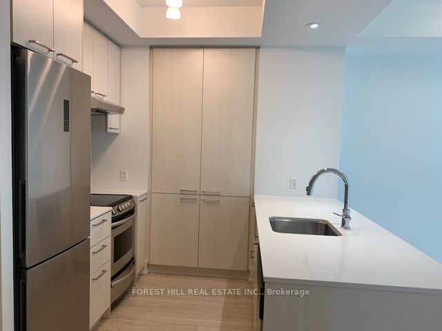 310 Tweedsmuir Ave, #406