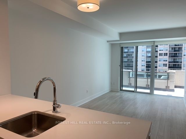 310 Tweedsmuir Ave, #406