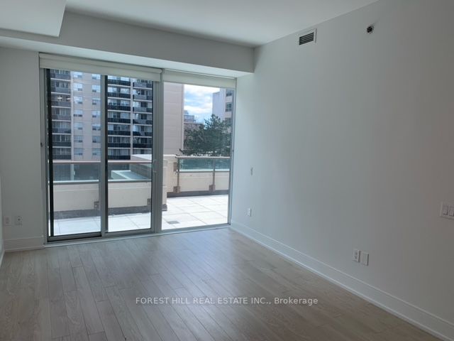 310 Tweedsmuir Ave, #406