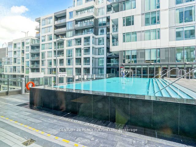 27 Bathurst St, #1501