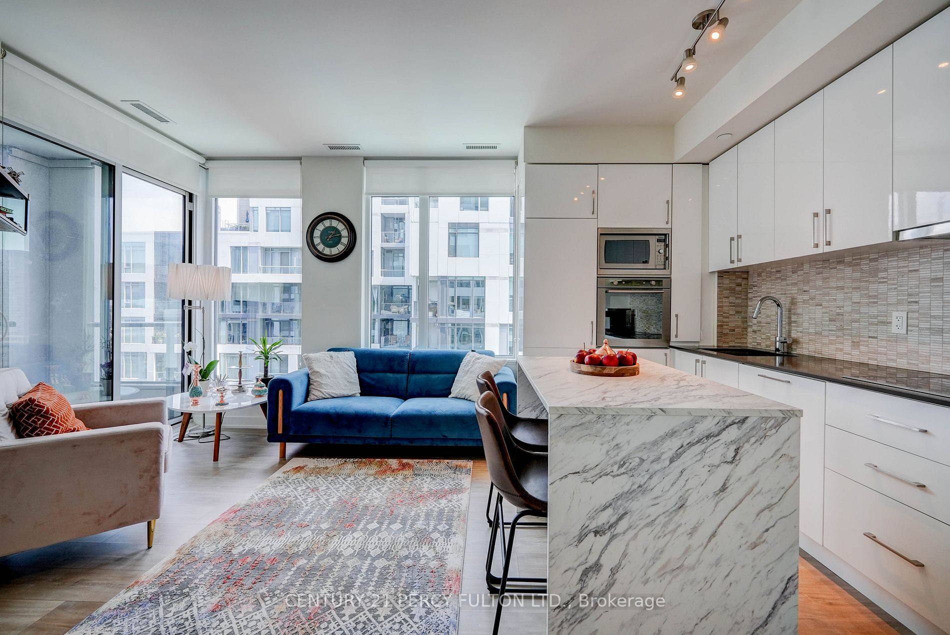 27 Bathurst St, #1501