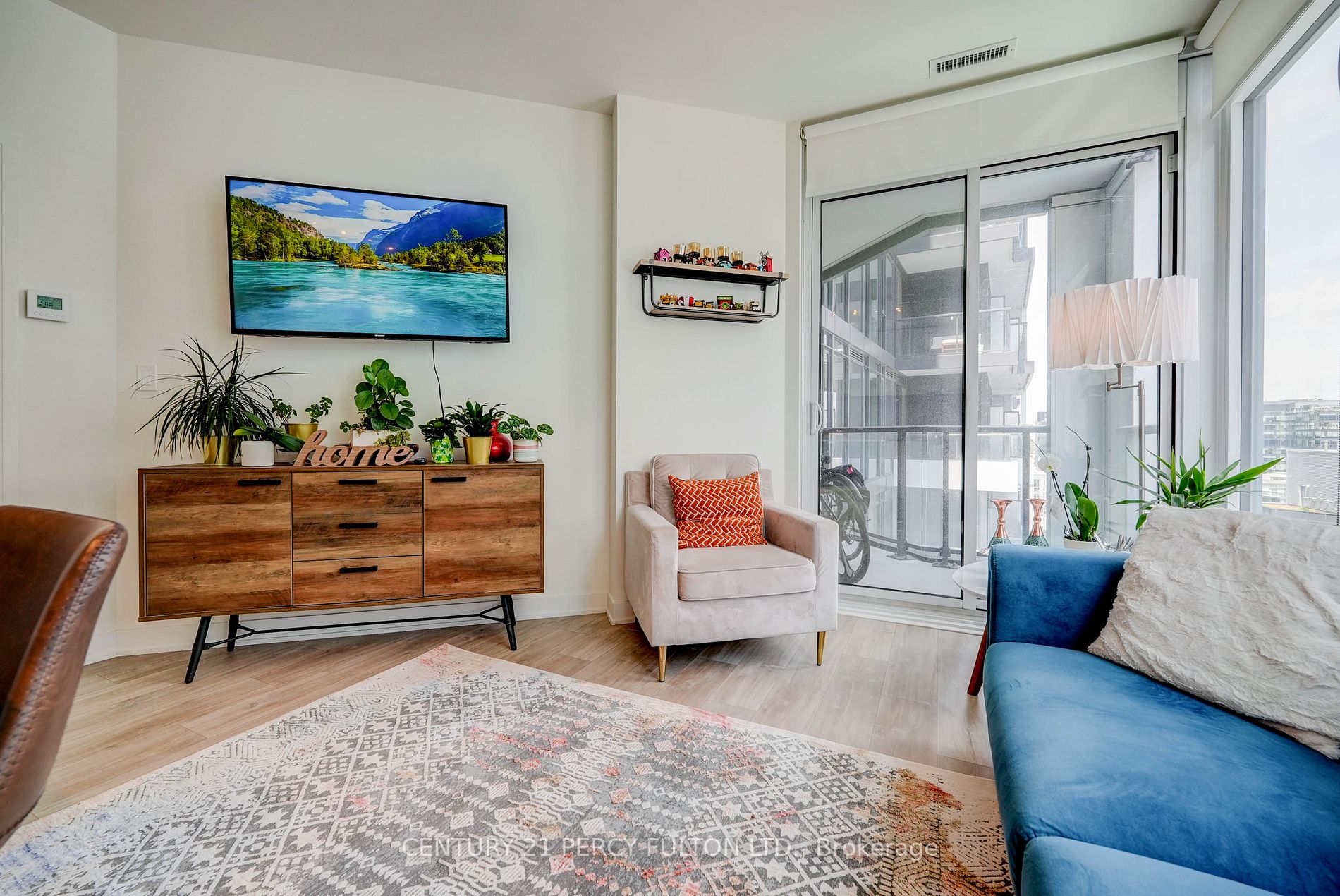 27 Bathurst St, #1501