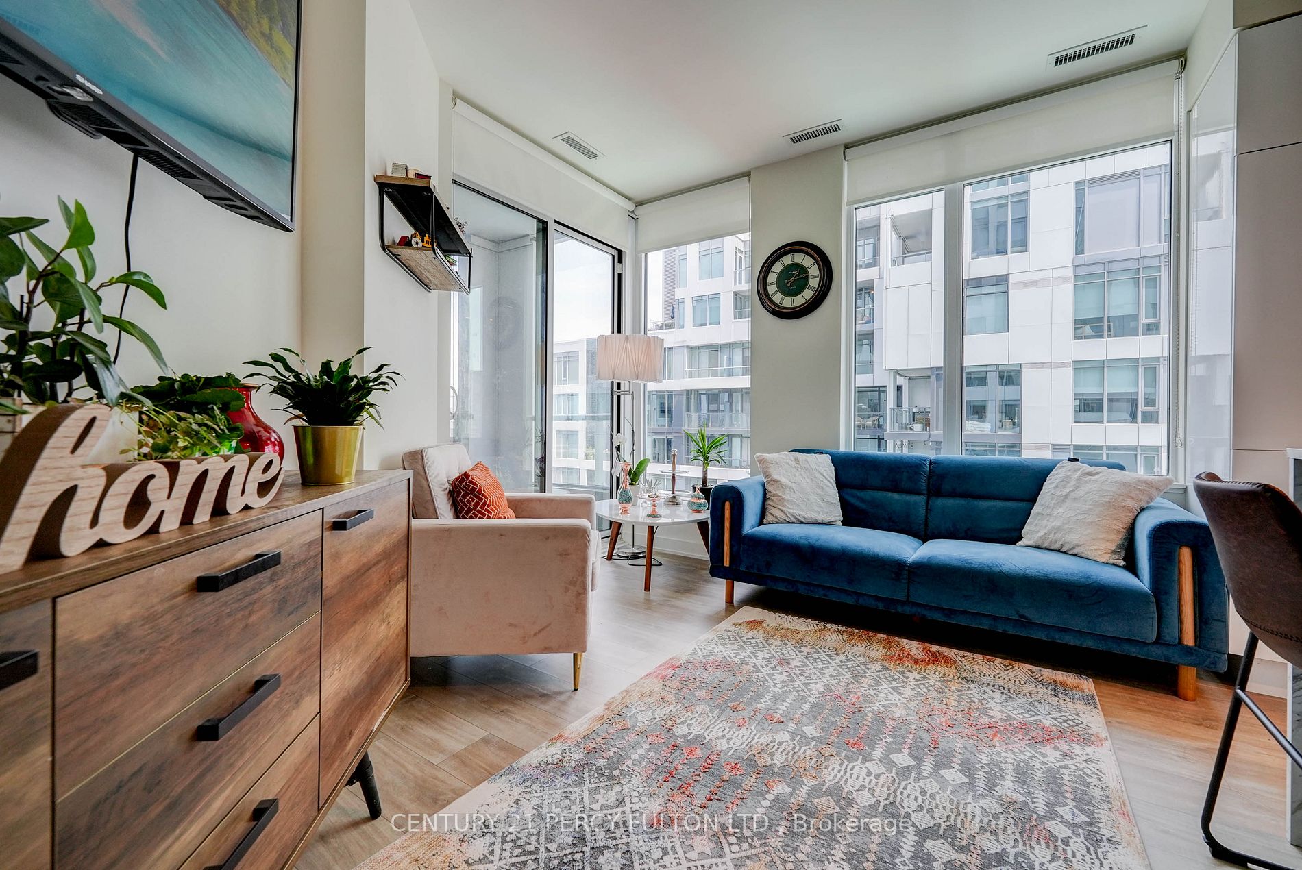27 Bathurst St, #1501