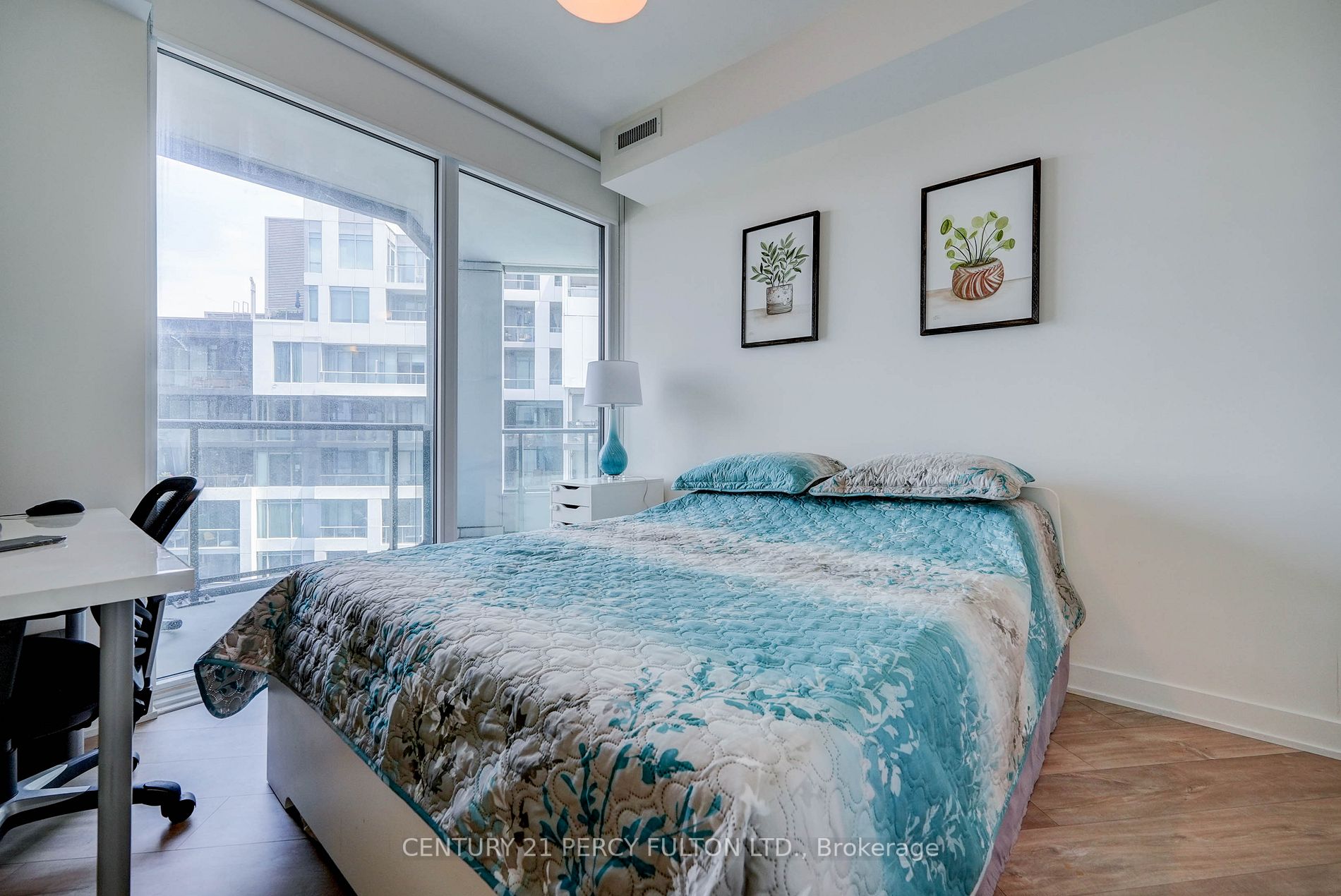27 Bathurst St, #1501