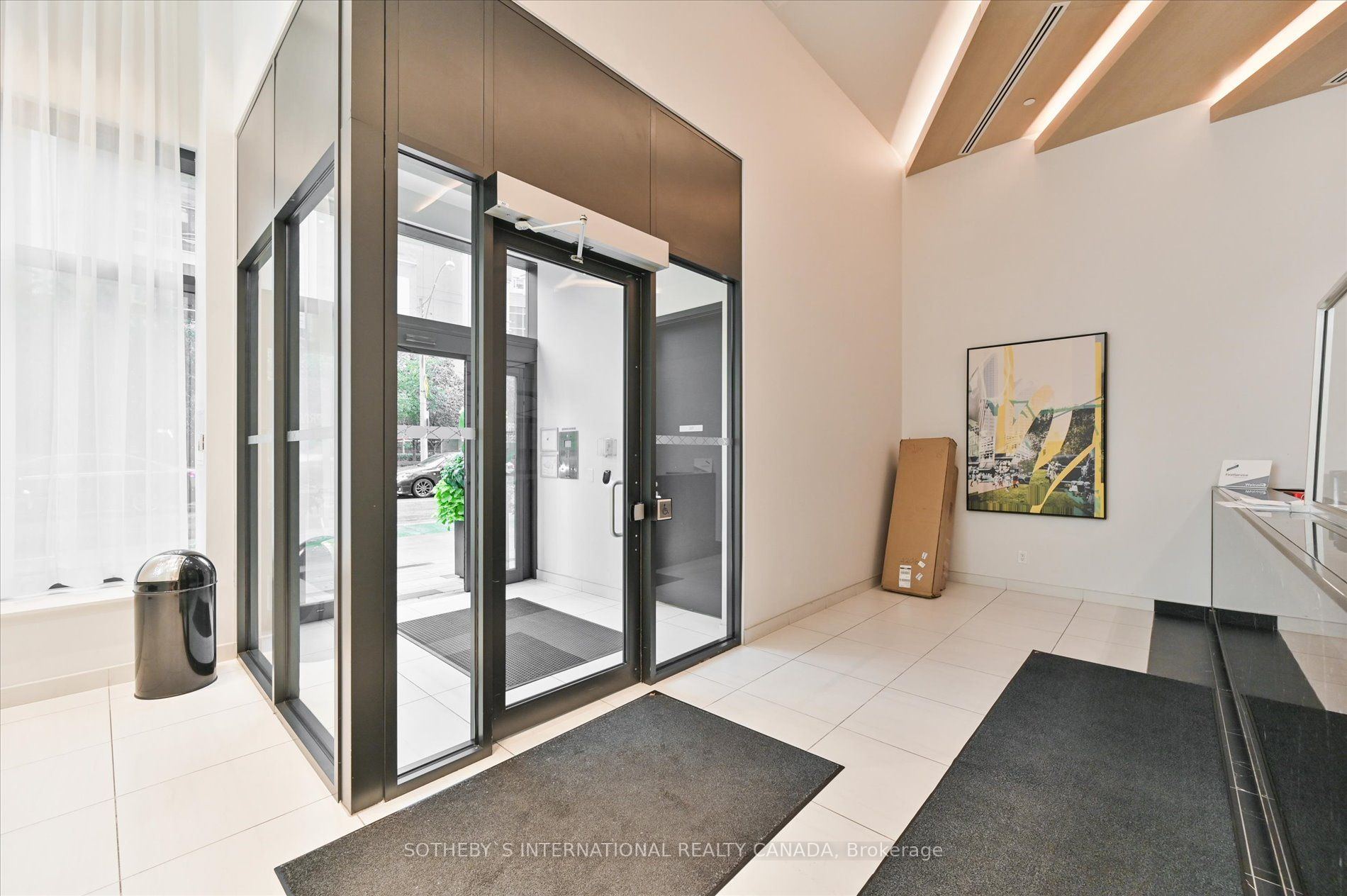 159 Wellesley St E, #1407