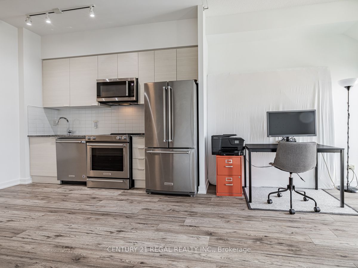 621 Sheppard Avenue E, #721