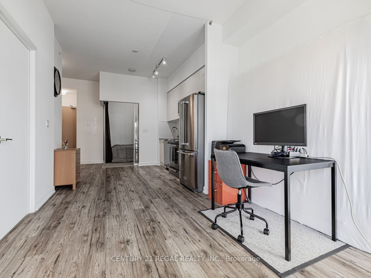 621 Sheppard Avenue E, #721