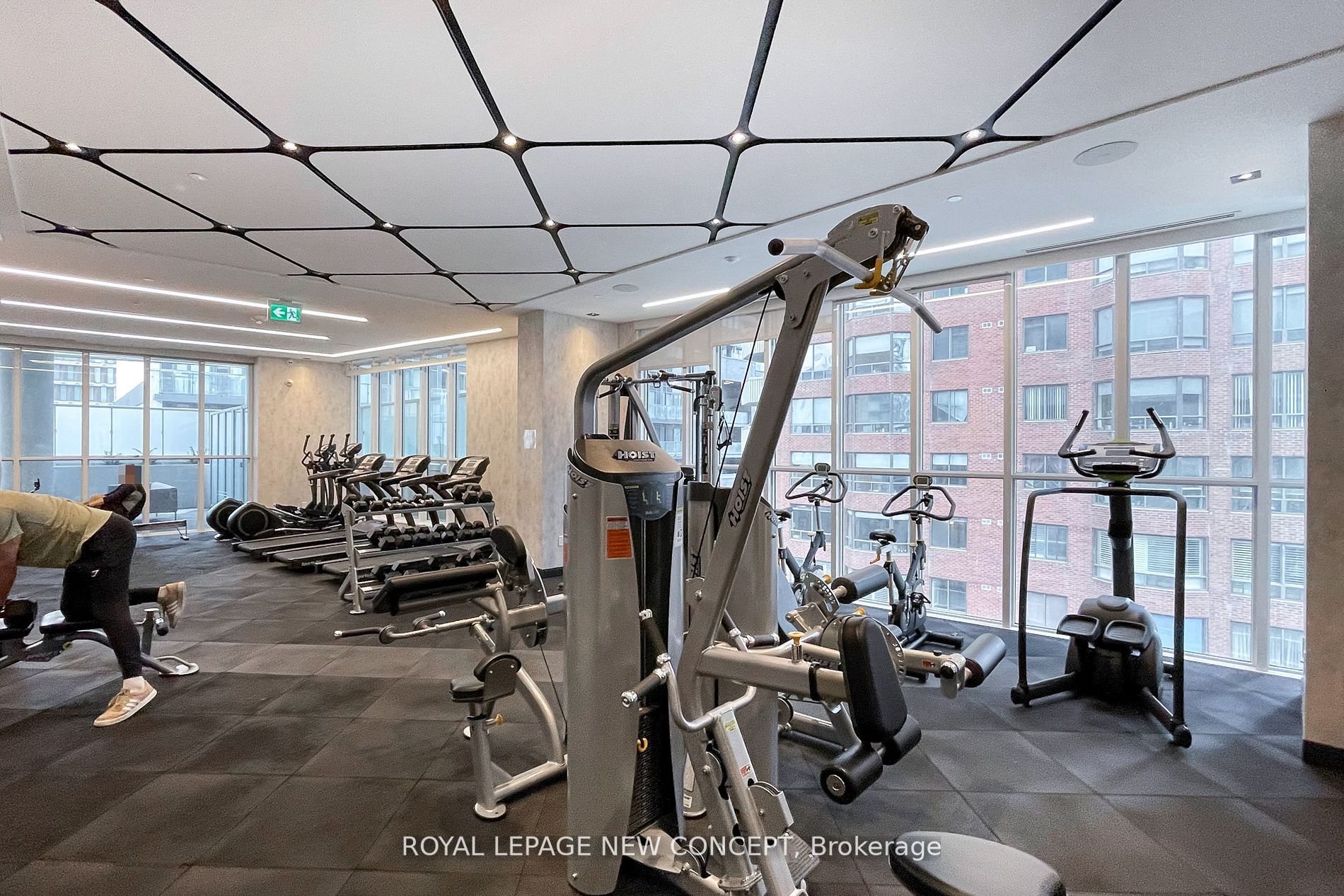 77 Mutual St, #1409